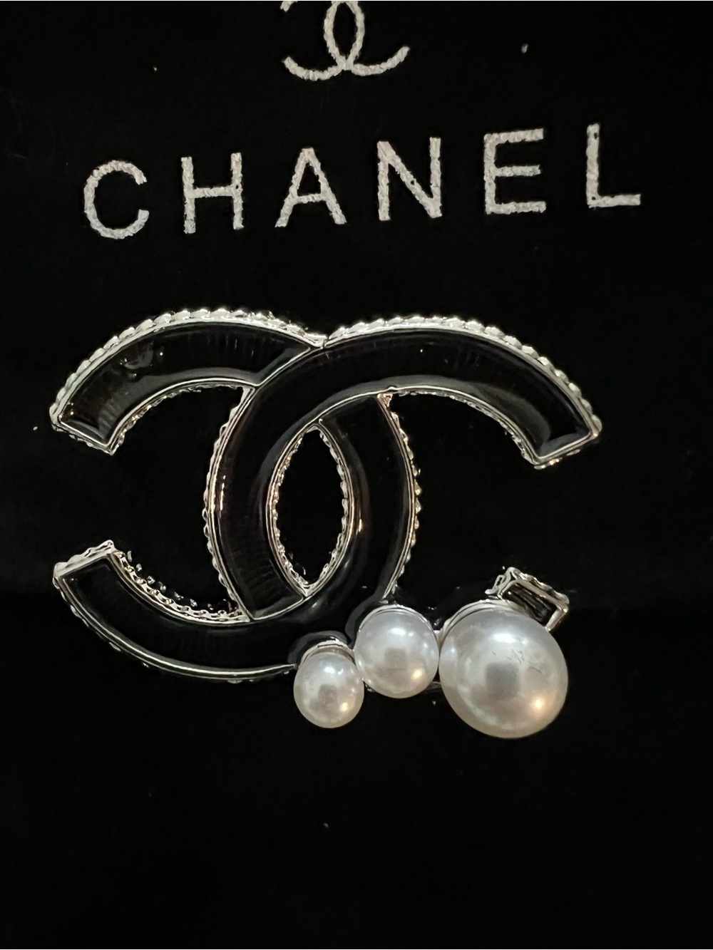 CHANEL Black Enamel Double-C Brooch with Faux Pearls - Picture 7 of 7